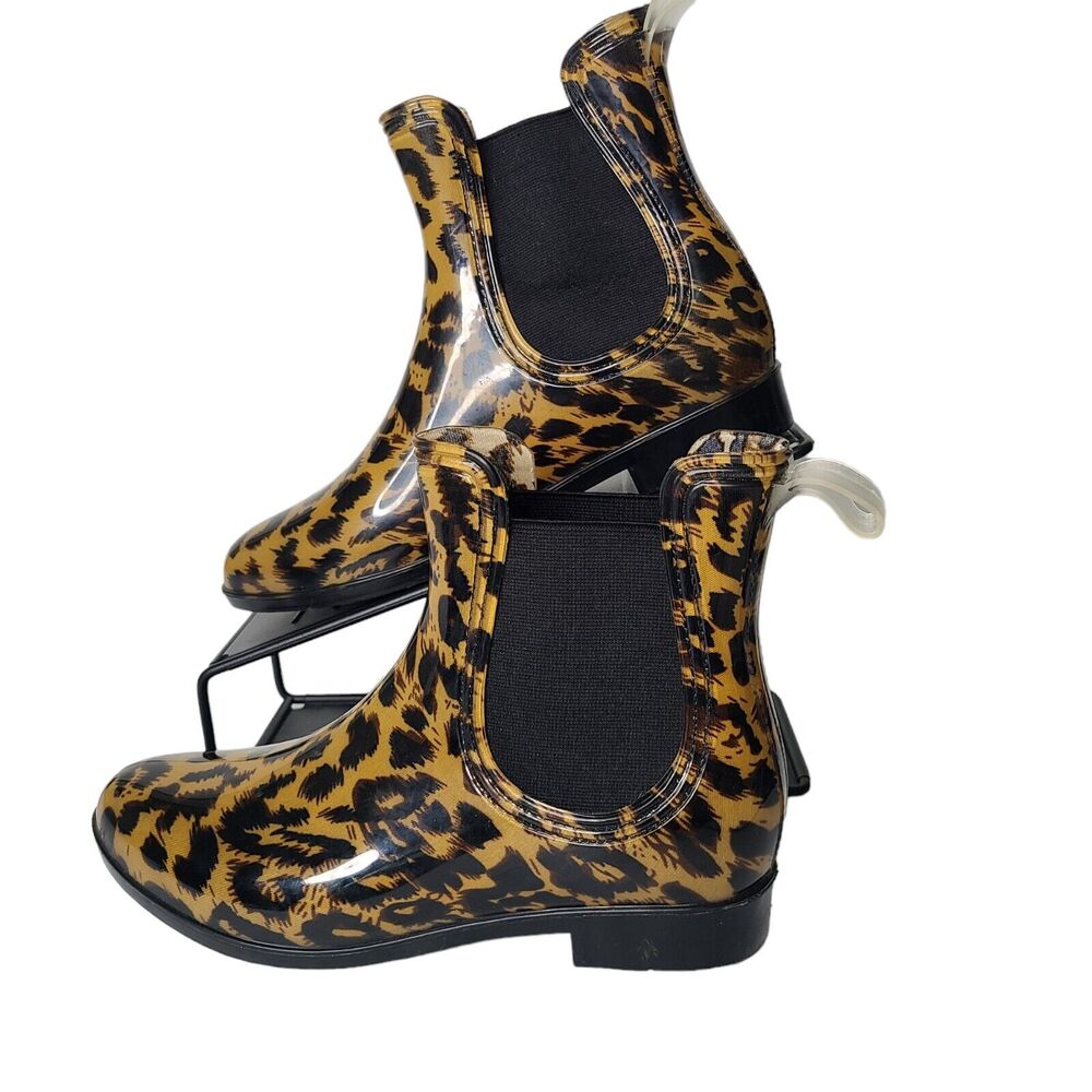Magellan Outdoor Rubber Ankle Boot Cheetah Chelsea Slip On Women's Size 8‎